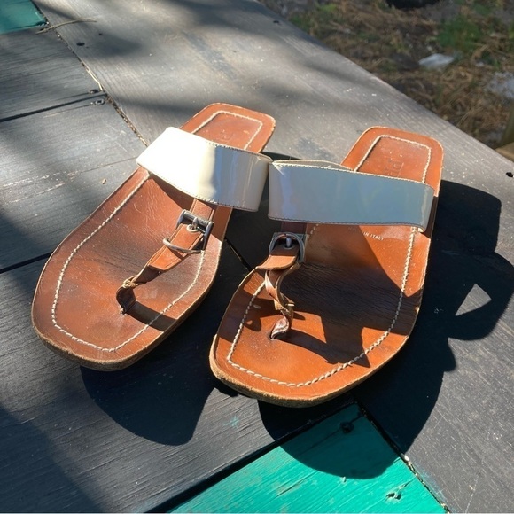 Authentic Prada Leather Sandals Ivory Patent Leather and Brown Slides Sz 38 - Picture 2 of 11